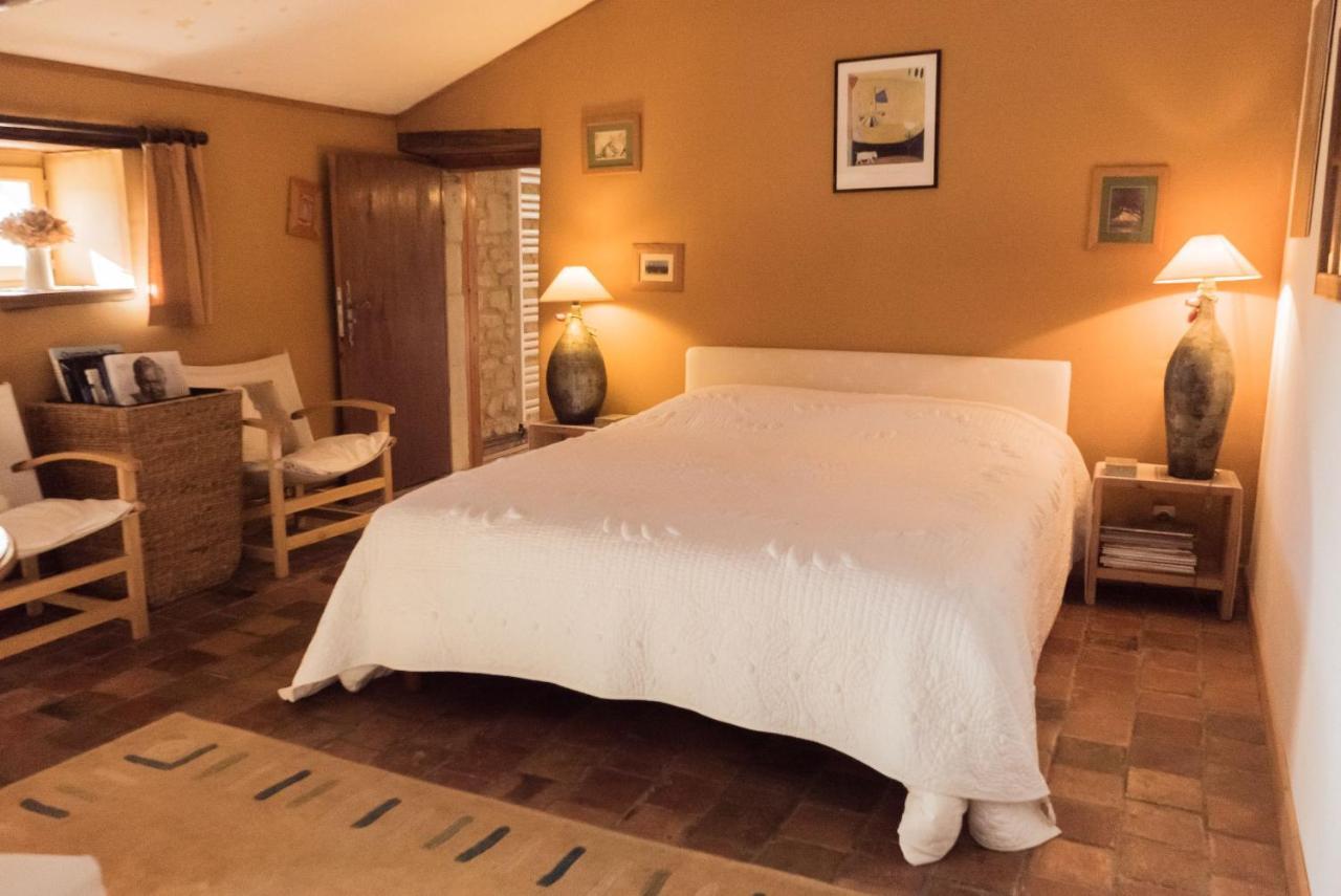Le Clos Des Fayes Berthegon 외부 사진
