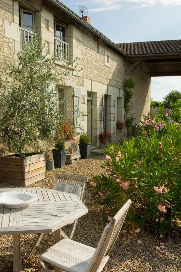 Le Clos Des Fayes Berthegon 외부 사진