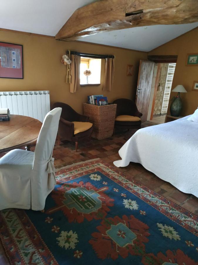 Le Clos Des Fayes Berthegon 외부 사진