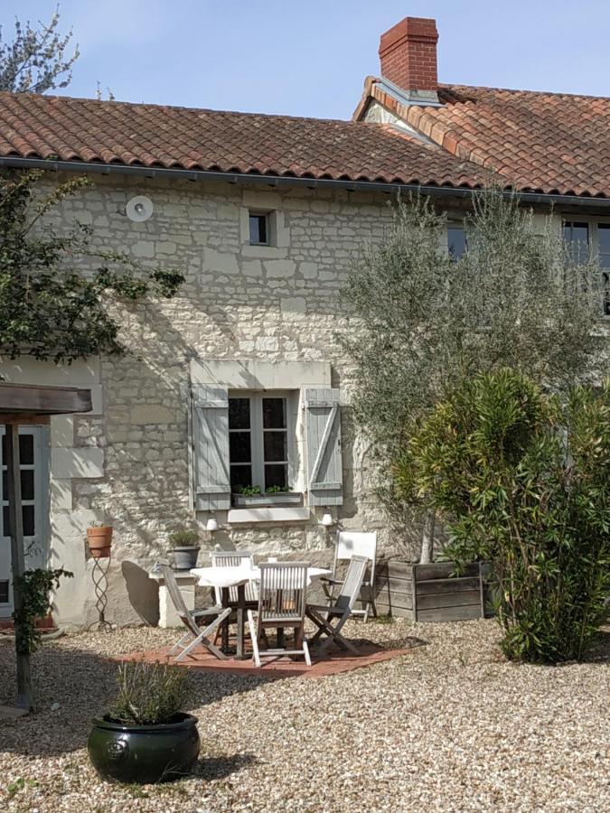 Le Clos Des Fayes Berthegon 외부 사진